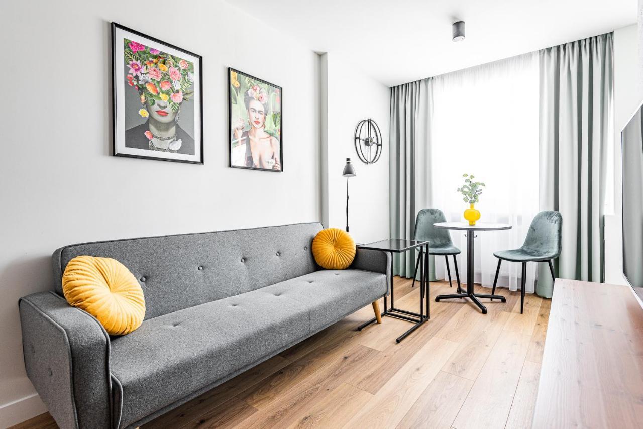 Apartment Frida Katowice Ligota Near Hospitals & Sum 외부 사진